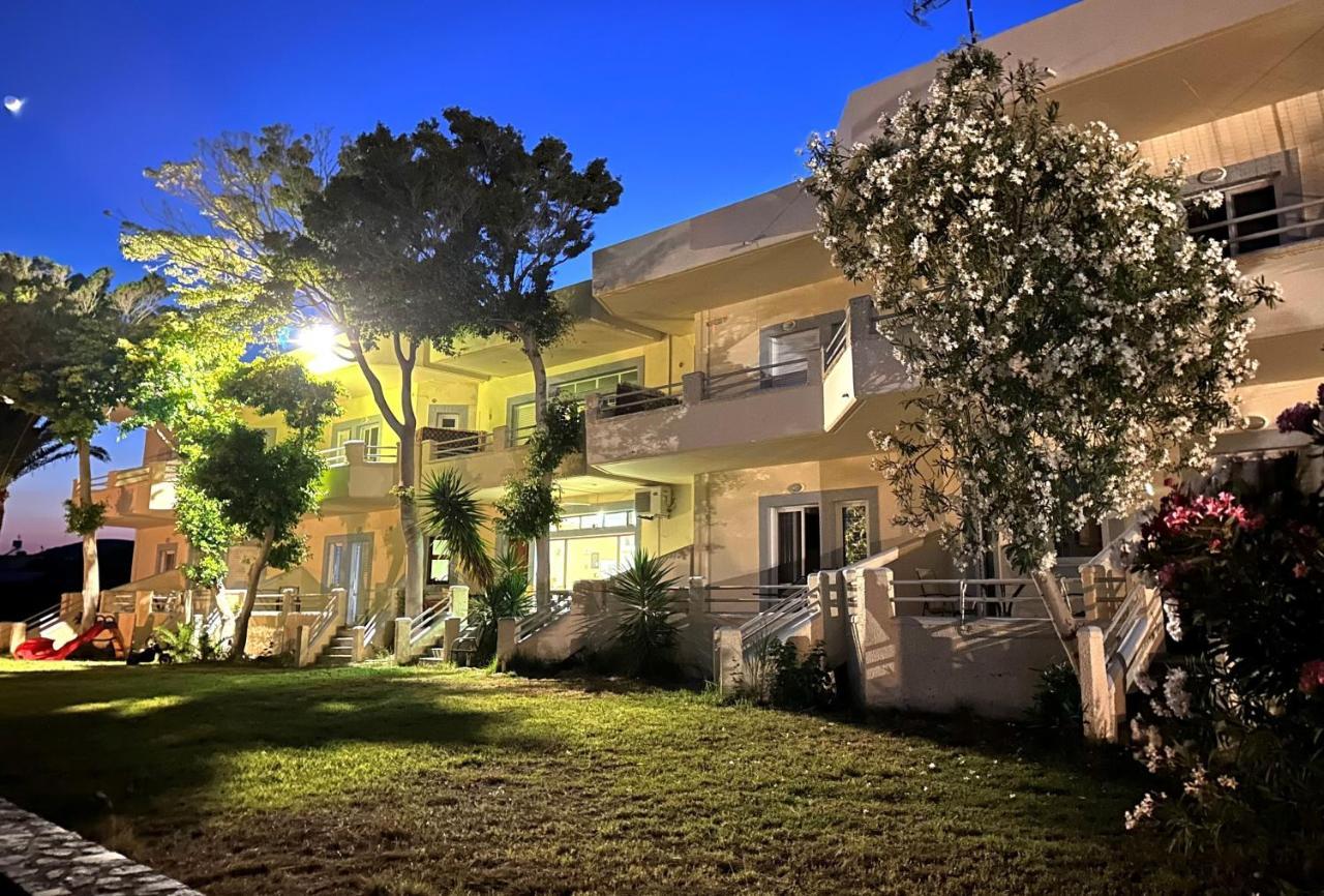 Electra Studios Palaiochora Exterior foto